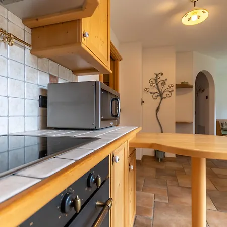 Casa De La Veisc Appartamento Pozza di Fassa