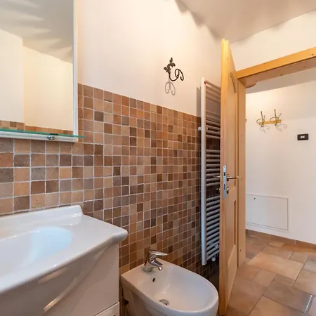 Appartamento Casa De La Veisc Pozza di Fassa